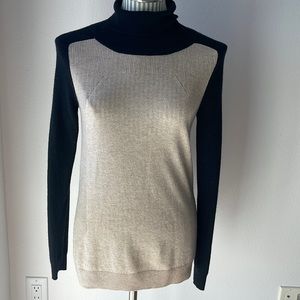 VINCE. 100% Cashmere Turtleneck
